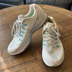 Wmns Zoom All Out Low 'Platinum Chrome'